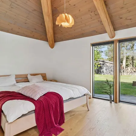 Scenic 2025 Summer House With Sea View Dom wakacyjny *